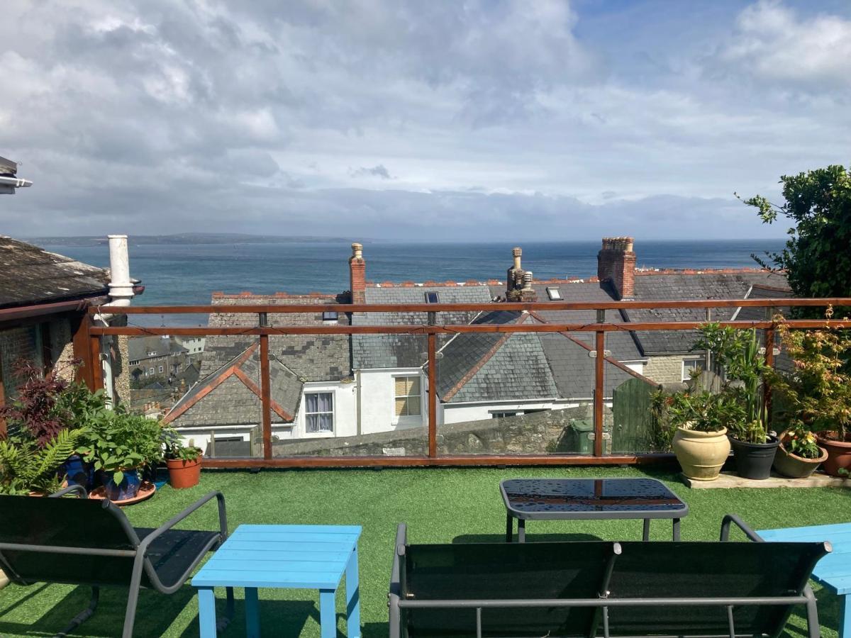 Modern Studio Apartment With Outstanding Views, Sleeps 2 Newlyn Eksteriør billede